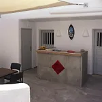 Oxygen Sea Side מלון Kamári