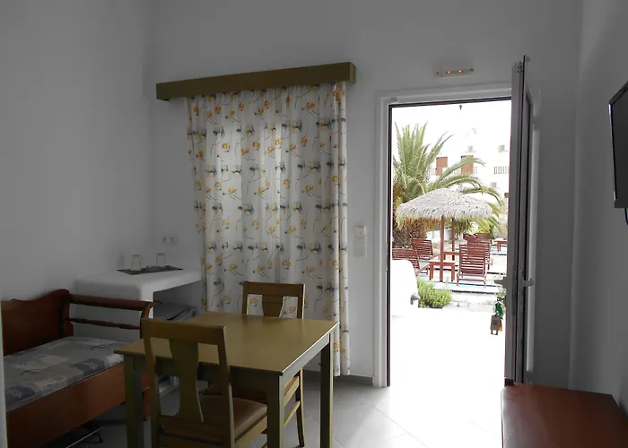 Oxygen Sea Side 3* Kamari (Santorini)