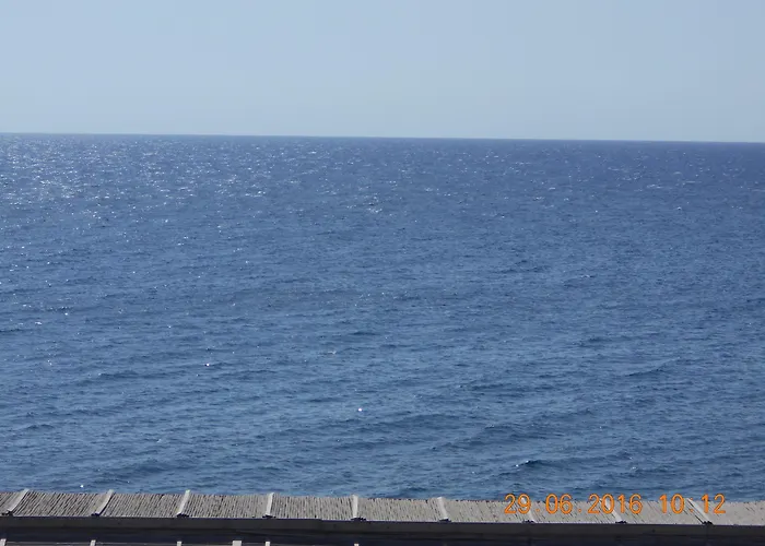 Oxygen Sea Side 酒店 Kamári