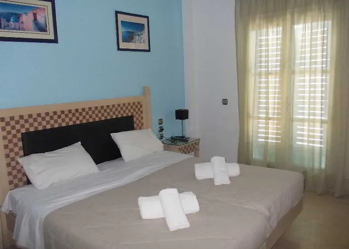 Oxygen Sea Side 3* Kamari (Santorini)