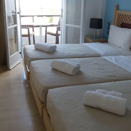 Oxygen Sea Side Otel Kamári